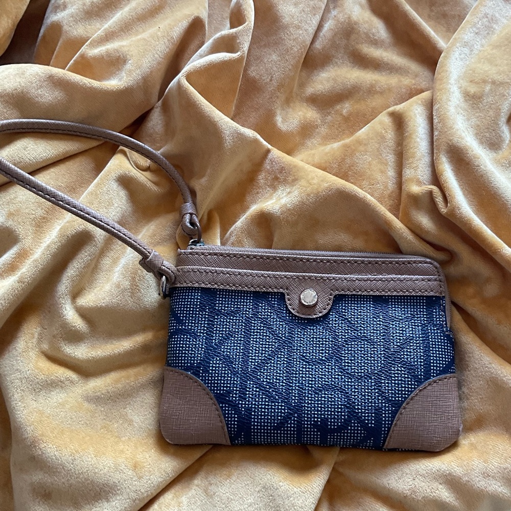 Calvin Klein Wrist Wallet